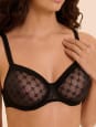 Soutien-gorge moul� plongeant avec armatures  